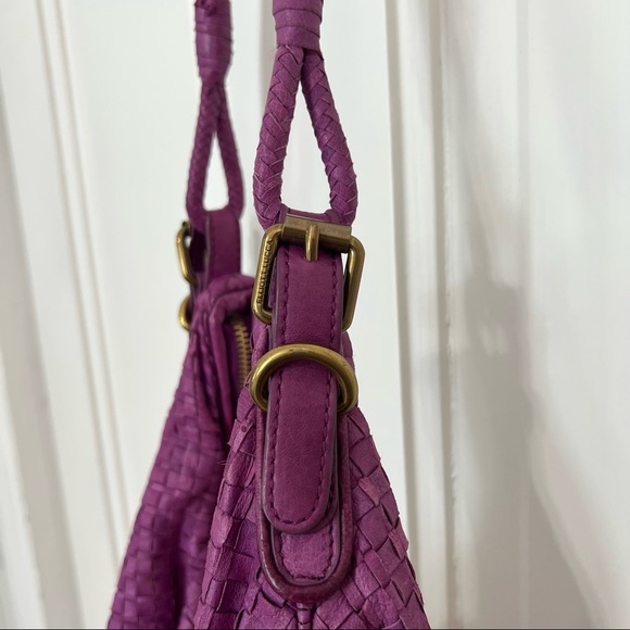 Purple woven leather hobo shoulder bag Elliott Lucca eggplant BV Intrecciato - Picture 10 of 12